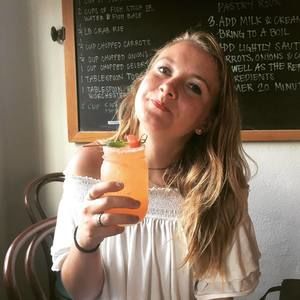 Meet your Posher, Lucy